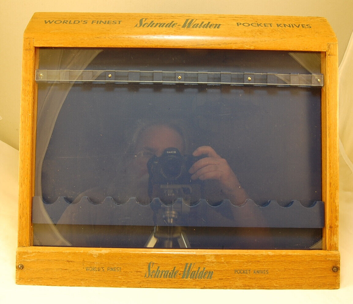 Schrade Walden Vintage Pocket Knife Counter Top Display