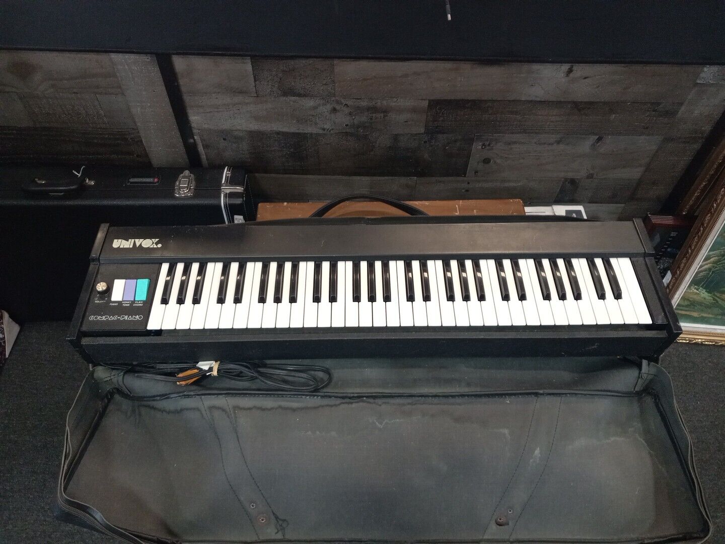 Univox CP 110 Compac Piano Synthesizer Keyboard w/ Original Case Vintage
