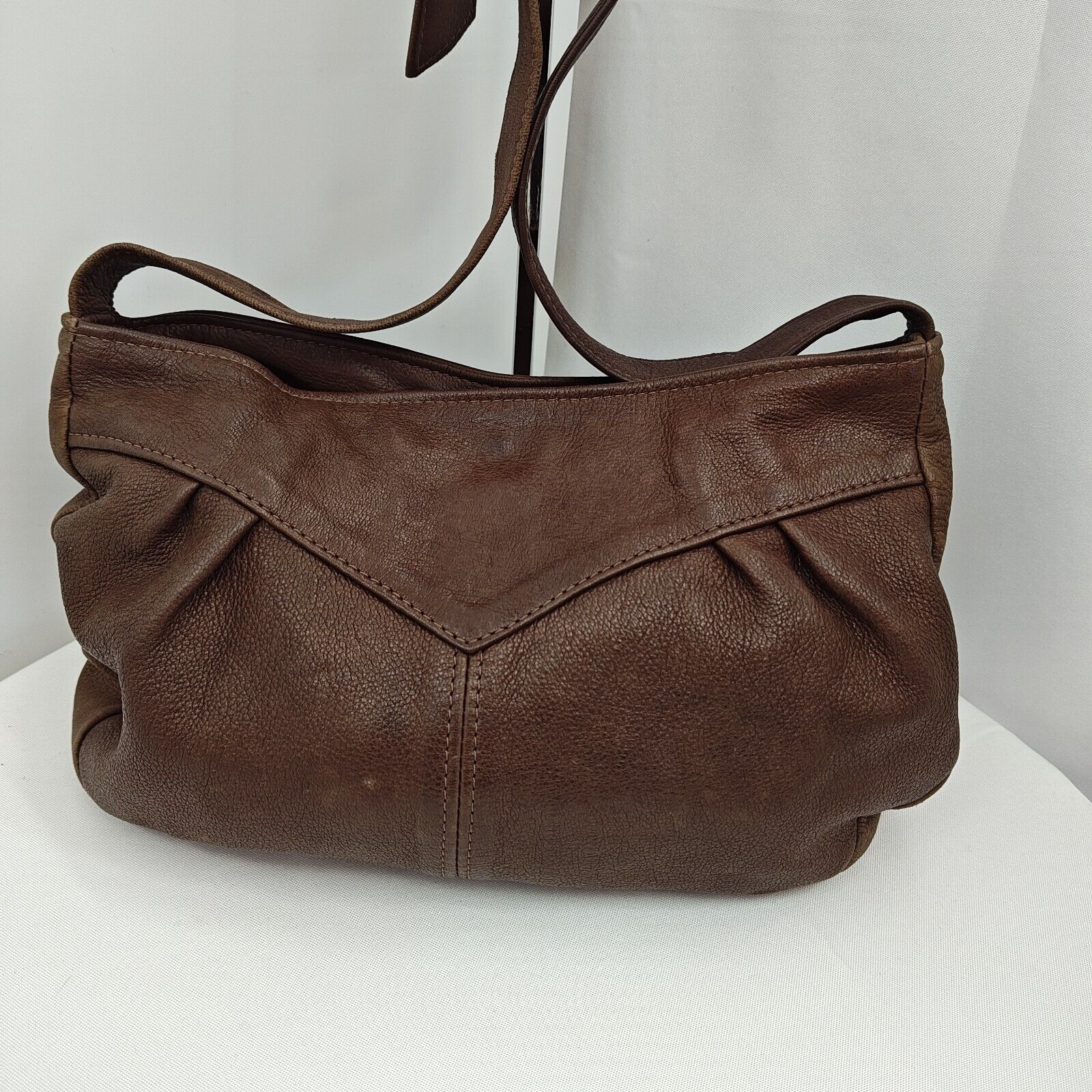 Vintage W.B. Place Shoulder Crossbody Handbag Brown Leather Purse