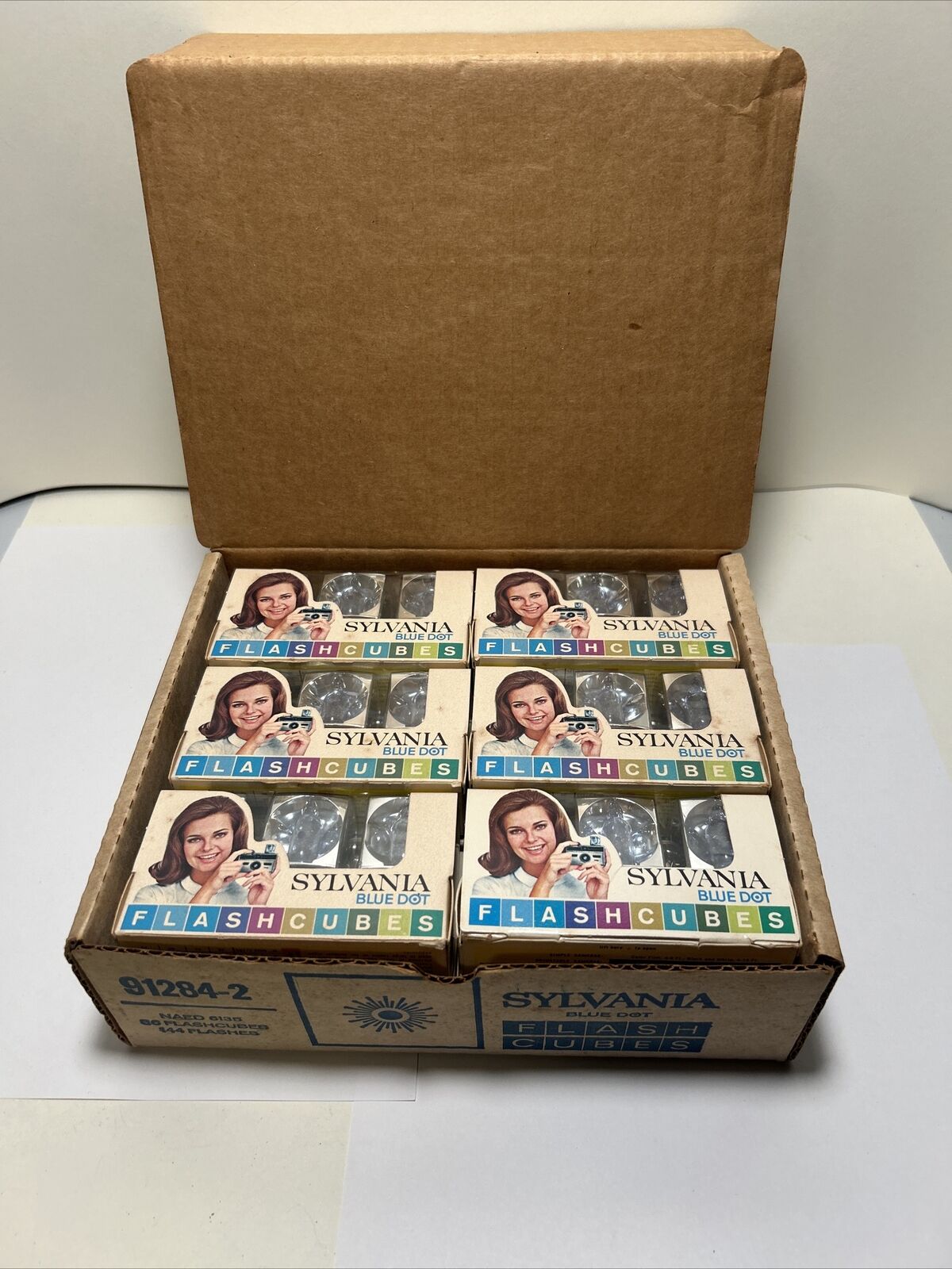 NEW Vintage Box SYLVANIA BLUE DOT FLASHCUBES  36 Cubes /144 flashes / 12 Packs