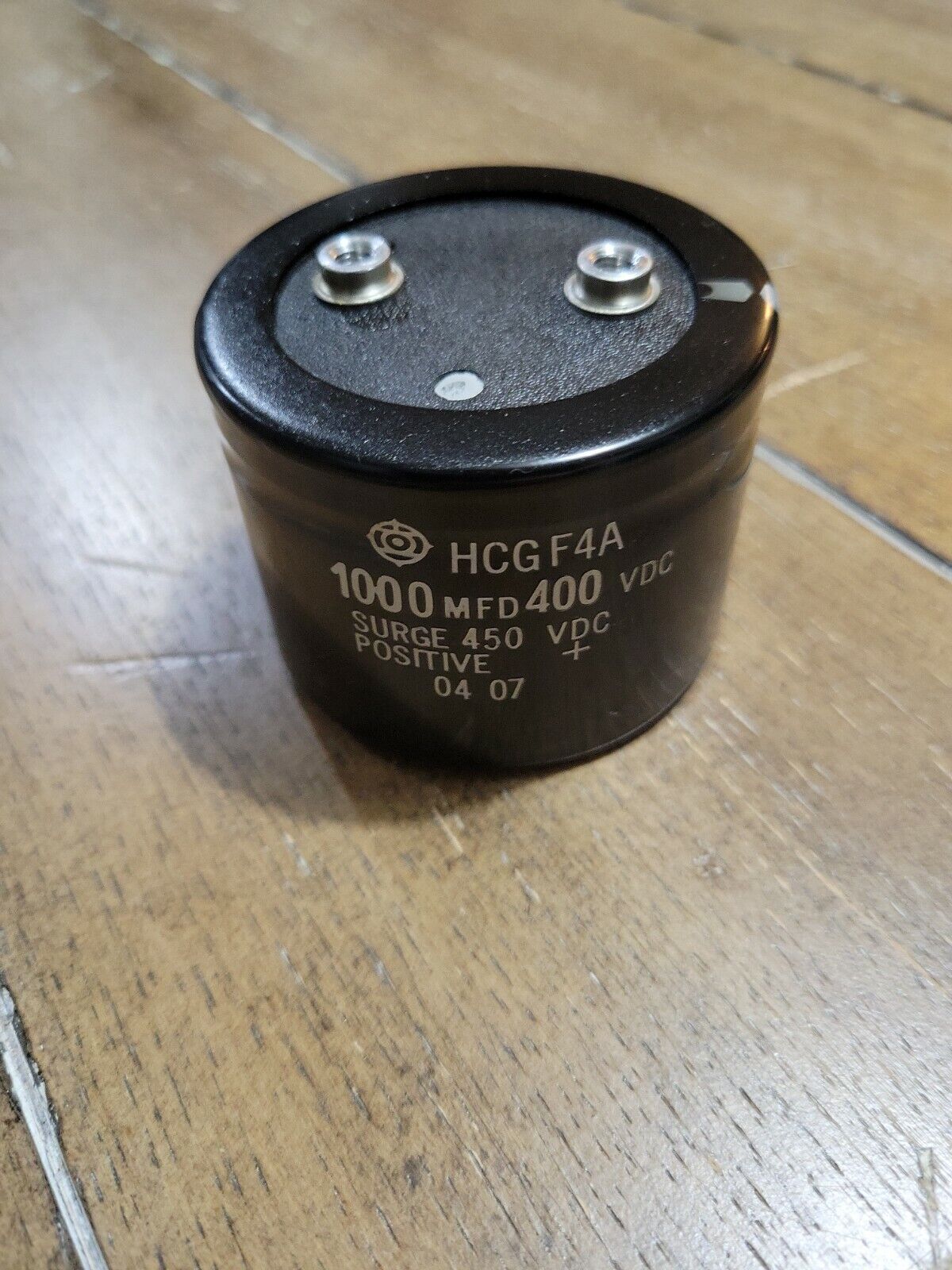 Hitachi Capacitor, HCG F4A, 1000 MFD, 400 VDC, Surge 450 VDC