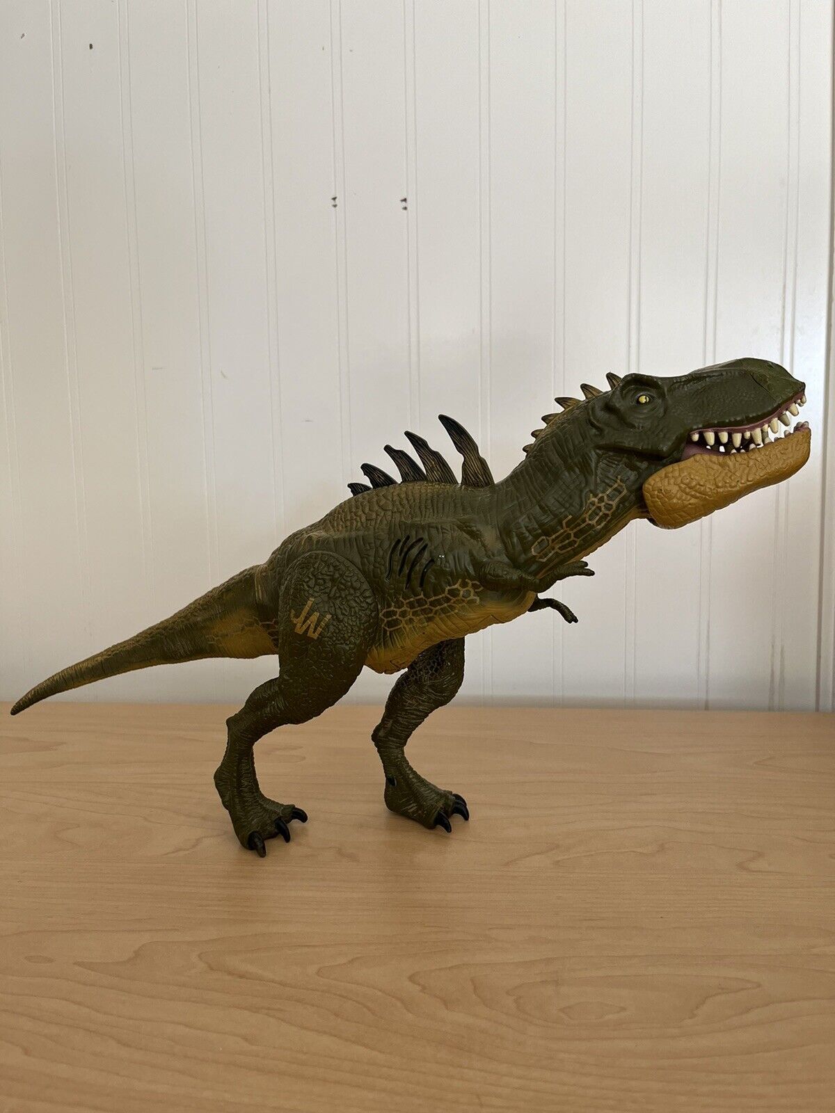Jurassic World Dino FX Hybrid Roaring T-REX Action Figure 16\