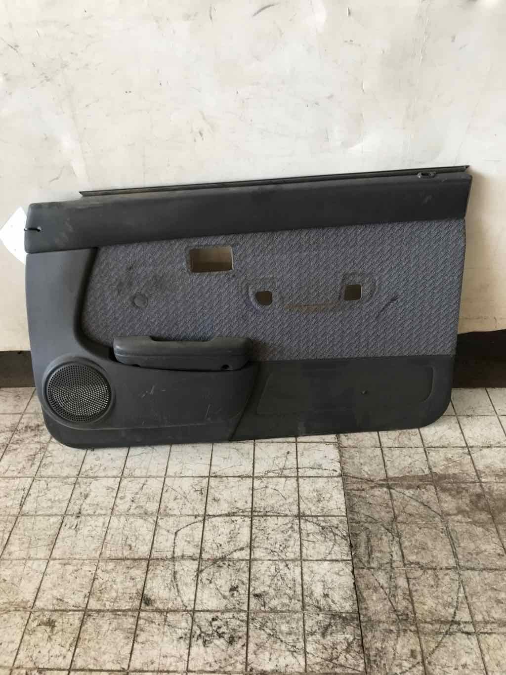 Front Door Trim Panel TOYOTA TACOMA Right 96 95 97 98 99 00