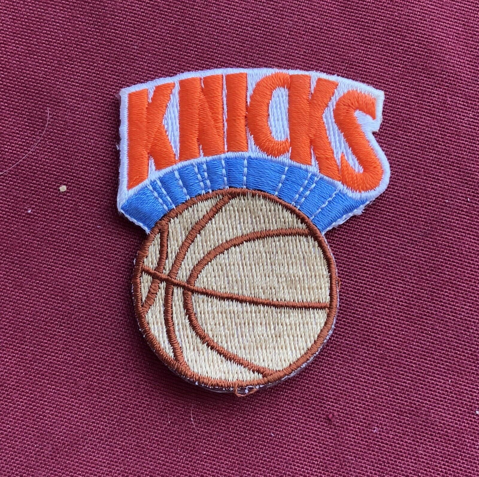 VINTAGE NEW YORK KNICKS NBA LOGO ENBRIODERED PATCH 2 1/2\