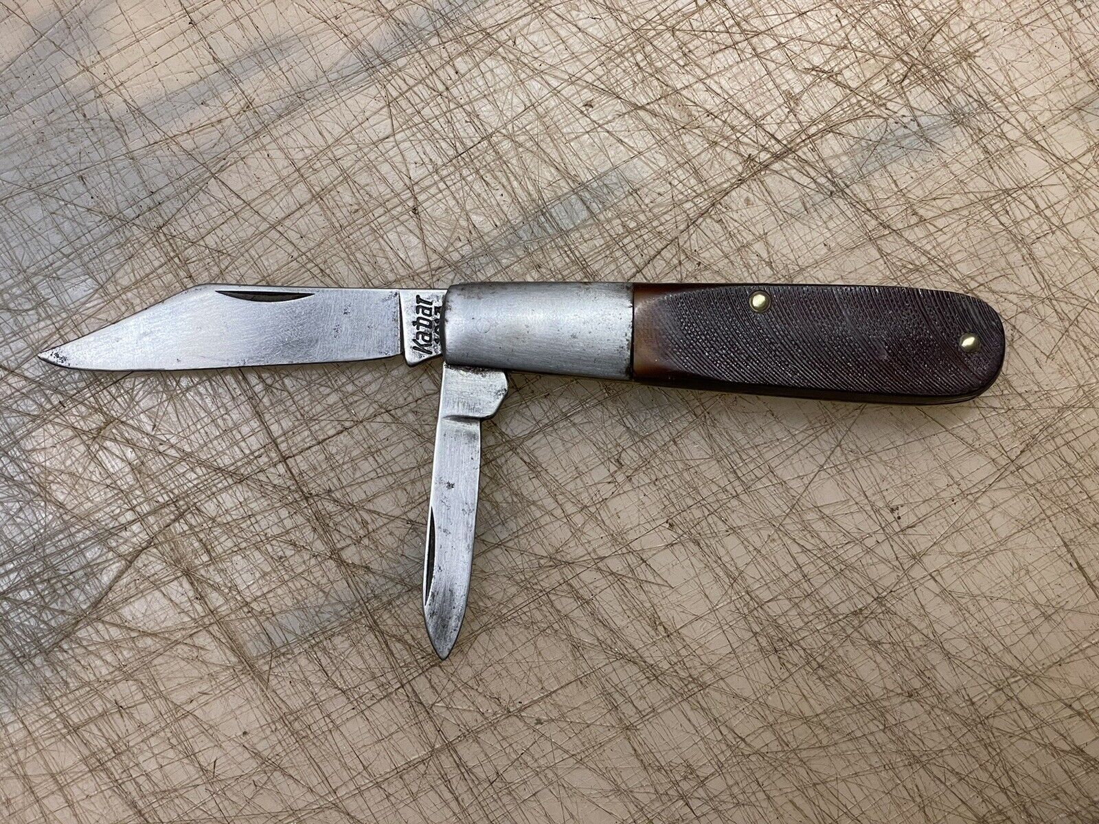 Vintage KABAR 1013 two blade BARLOW JACK FOLDING POCKET KNIFE