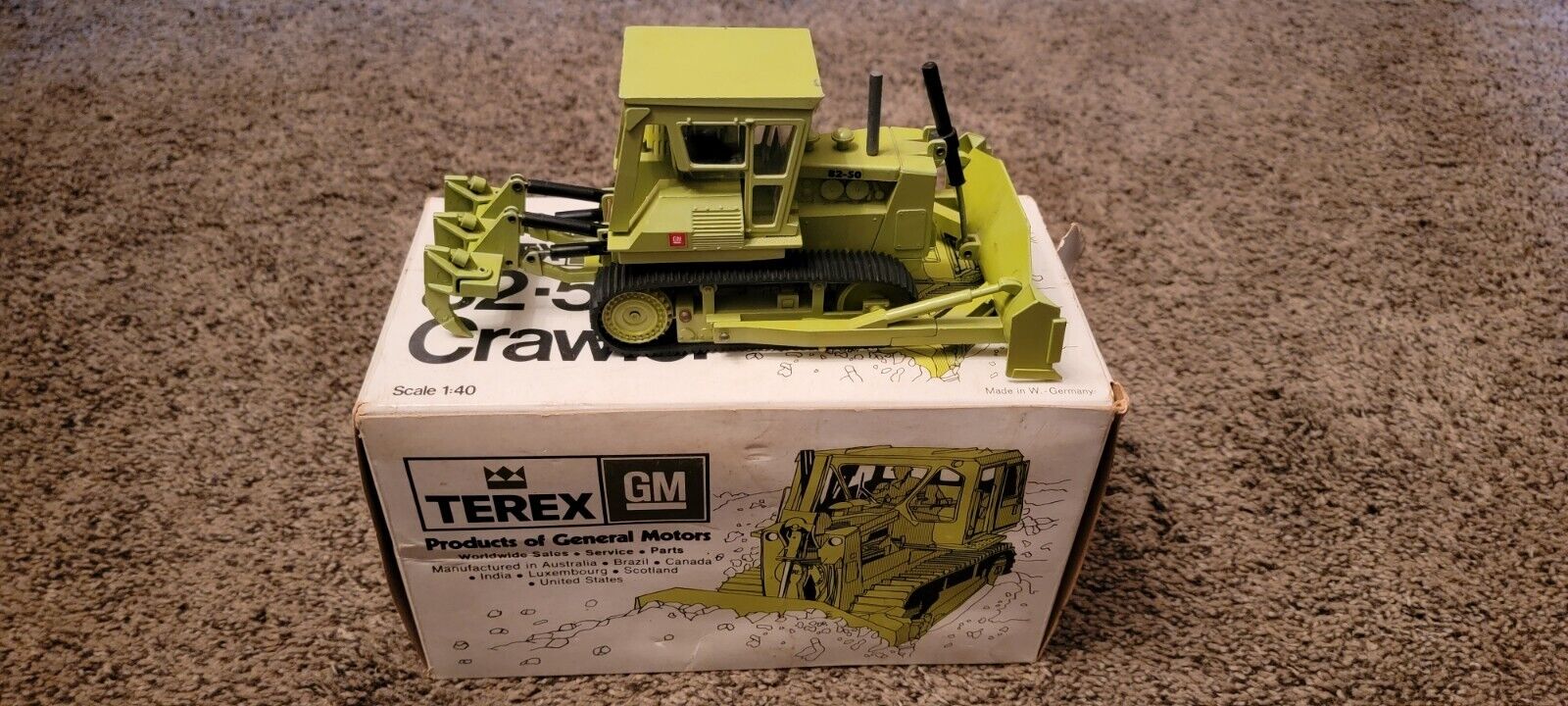 Terex GM 82-50 1:40 Scale Bulldozer NZG NIB