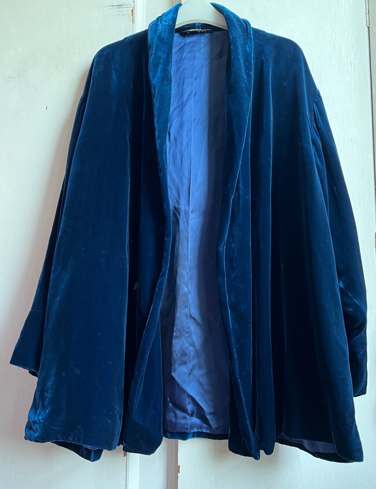 Stunning *LAURA ASHLEY* Oversized Blue Silk Velvet Kimono Jacket 16