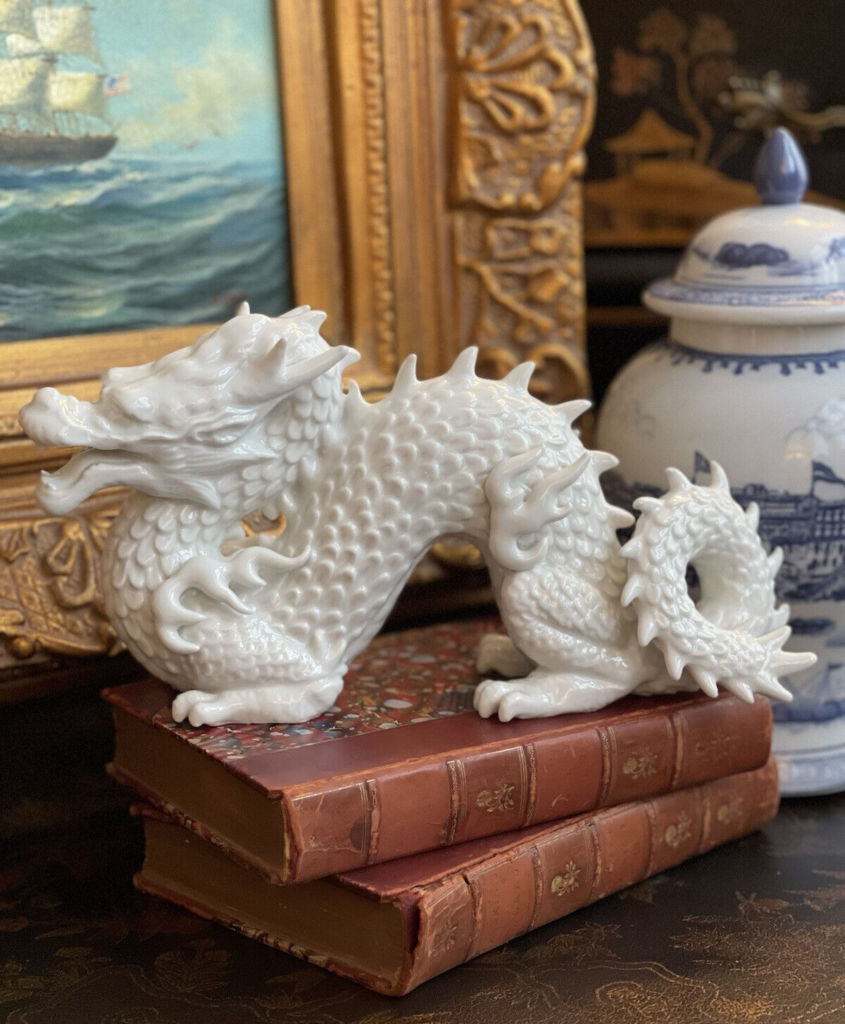 Noble Rare White Chinoiserie Blanc de Chine Mantle Imperial Temple Dragon 10.5”