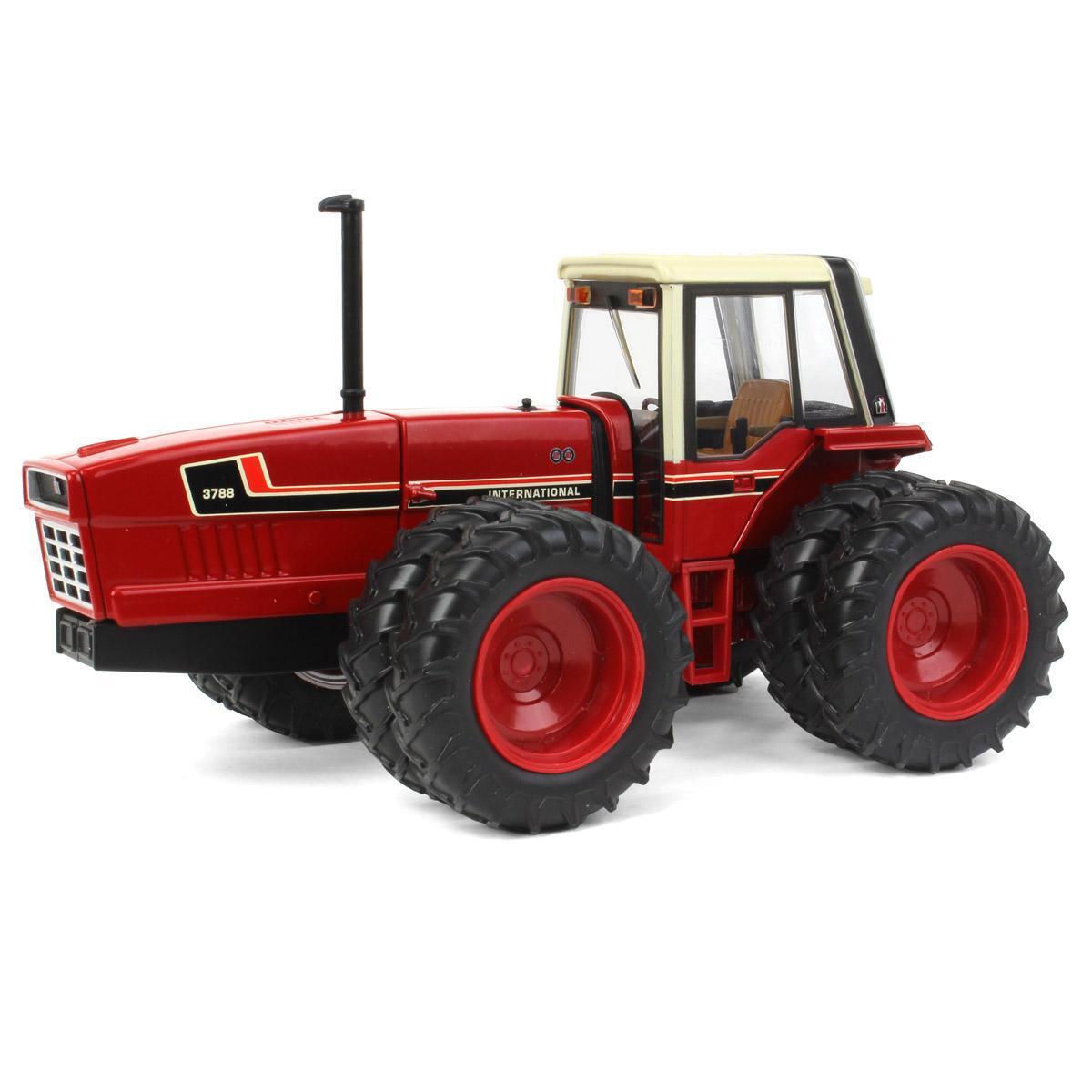 ERTL 1/32 International Harvester 3788 2+2 with Front & Rear Duals, 44322