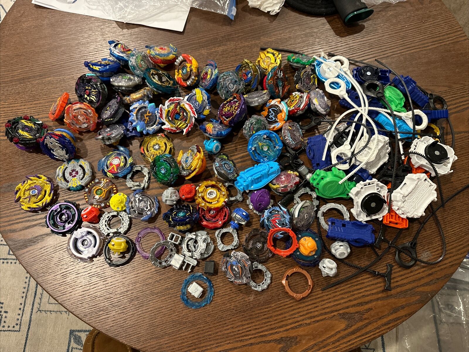 HUGE LOT BEYBLADE AND PARTS GREAT SHAPE