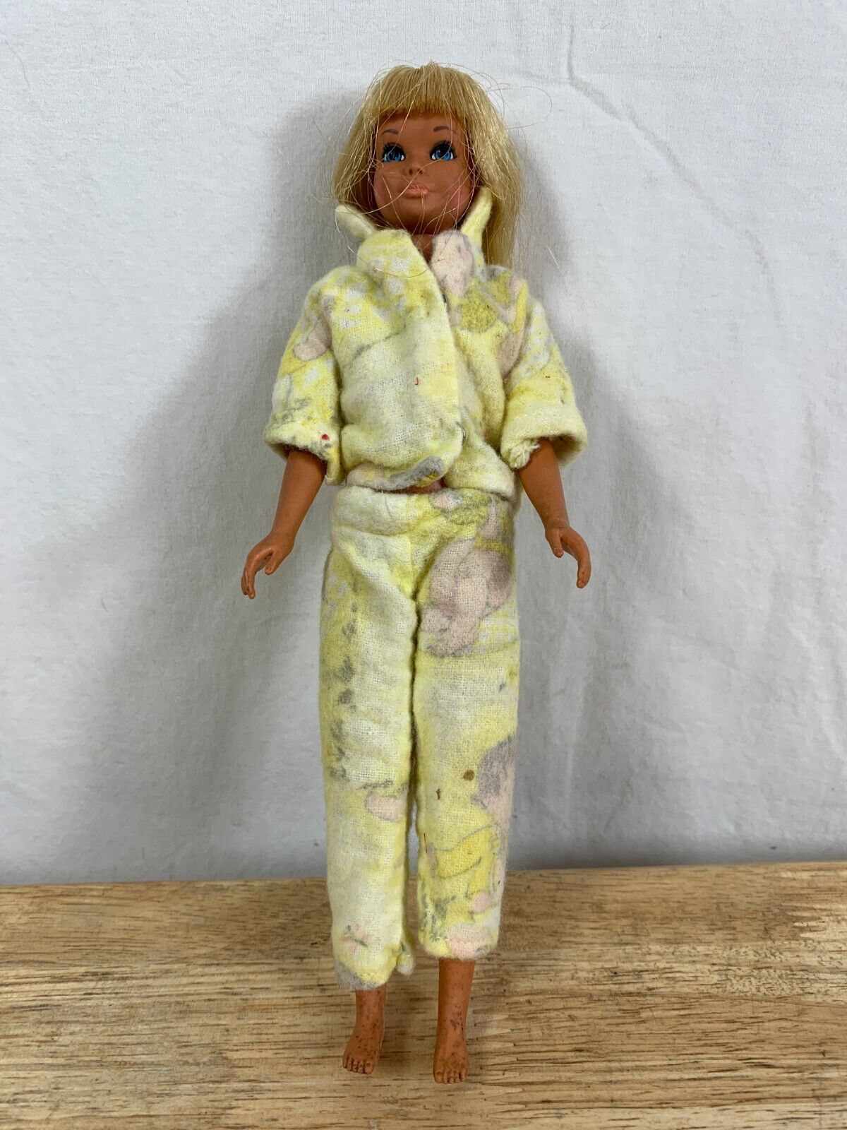 Vintage 1963 1967 Blonde Skipper Barbie Doll w/ Fleece Pajamas Made in Japan 9\