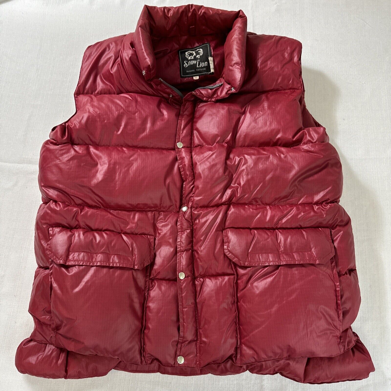 Vintage 70s Snow Lion Puffer Vest Mens XL Nylon Down Fill Red