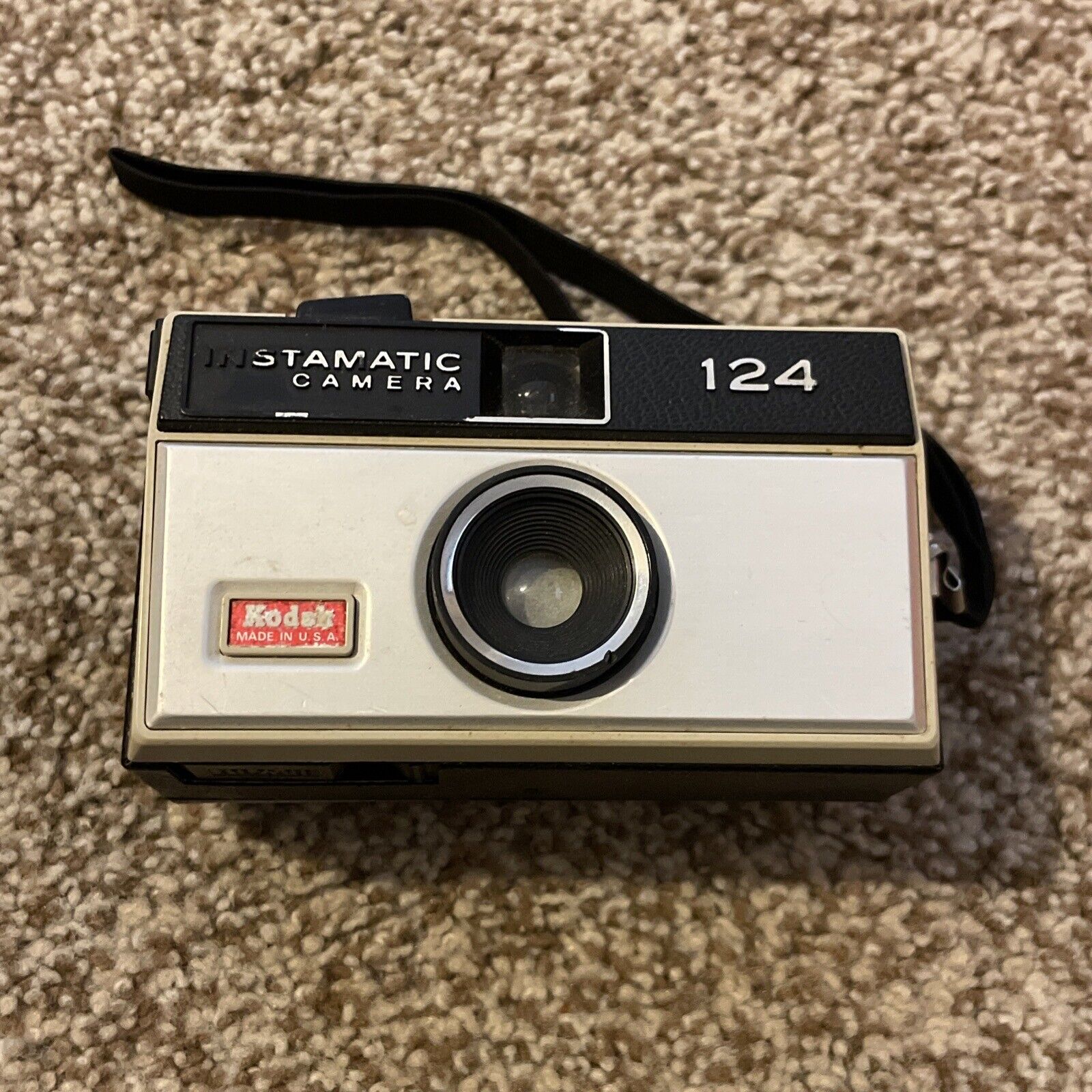 Vintage KODAK INSTAMATIC 124 Camera With Film - UNTESTED