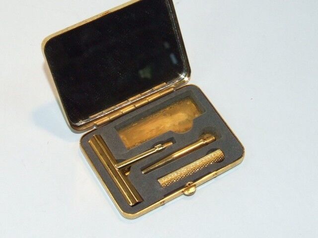 Vintage Gold Tone Travel Safety Razor Set Gift
