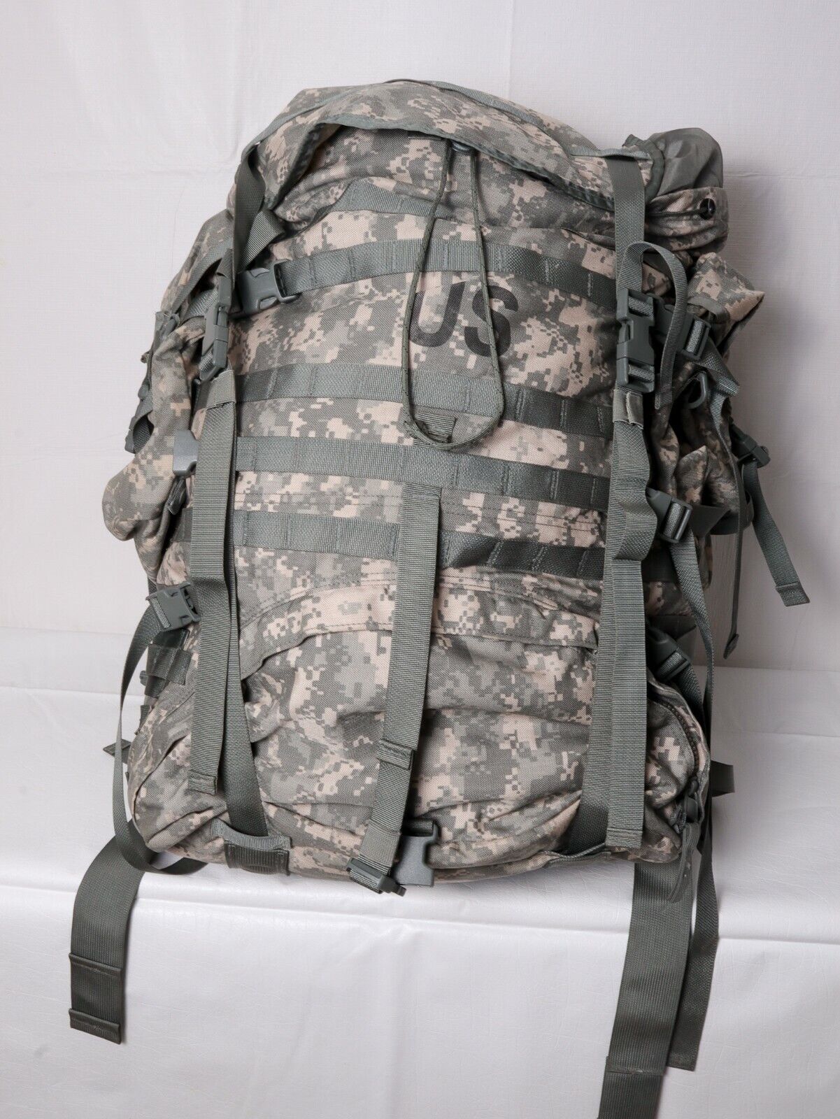 US Military Genuine Issue MOLLE II Large Ruck Sack With Frame