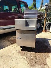 PITCO SG18-S, Commercial Natural Gas Fryer picture