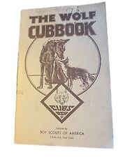 VINTAGE 1939 BOY SCOUT  THE WOLF CUBBOOK picture