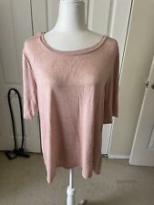 NWT LULAROE BOYFRIEND T ~ SIZE Small~ Pink Slinky Soft Material picture