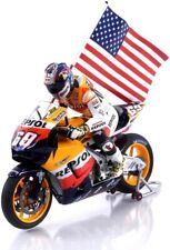 Minichamps 1:12 HONDA RC211V NICKY HAYDEN WITH FIGURINE/FLAG WORLD CHAMPION 2006 picture
