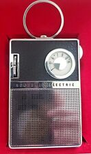 1961  GE General Electric P-8501 POCKET PORTABLE RADIO IN EXCELENT CONDITION picture