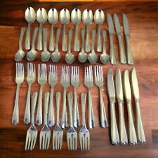 ONEIDA USA Gala Impulse 35 piece Stainless Glossy Flatware Set Vintage Service picture