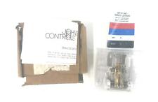 Johnson Controls Thermostat 15psi Reverse Act/20psi Direct T-4756-205 NOS picture