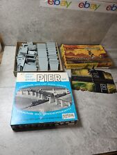 2 Atlas Tyco HO Scale Operating Crossing Gate in Box No. 908 Atlas Pier picture