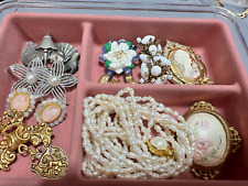 Vintage Jewelry Lot Romantic Brooches Cameo Pearl Necklace 60s-80s Sweet Clip picture