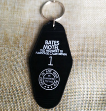 BATES MOTEL OLD HIGHWAY Crystal Hotel Keychain Keyring Tag Key Chains TV Show th picture