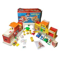 Fisher Price Play Family Village Little People 997 W/ Box COMPLETE Extra Figures picture