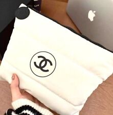 New Chanel beauty gift White puffy makeup bag pouch clutch cosmetic case VIP picture