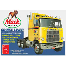 AMT 1/25 Mack Cruiseliner Semi Tractor AMT1062 Plastics Car/Truck 1/24-1/25 picture