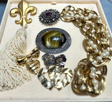Vintage Jewelry Lot 80s 90s Corocraft Sarah Cov Avon Brooch Necklace 6 piece picture