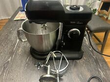 Viking Professional 7qt. Model VSM700 1000 Watts Mixer with attachments. Read picture