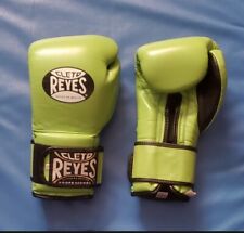Cleto Reyes Hook and Loop Leather Training Boxing Gloves - Citrus Green 16oz picture
