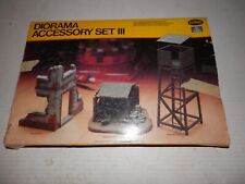 Vintage Testors diorama accessory set 3 picture