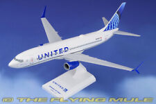 Skymarks 1:130 737-800 United Airlines N37267 picture
