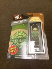 TECH DECK Exclusive Collector's Edition Hand board Santa Cruz Star Wars Yoda picture