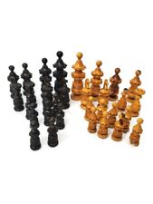 32 PIECE VINTAGE WOODEN CHESS SET WITH BOTTOMS 2 BROKEN picture