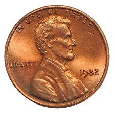 1982 copper small date Lincoln penny uncirculated lightly toned. MS condition. picture