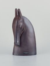 Anette Edmark, Swedish ceramic artist. Ceramic sculpture, horse head picture