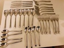 Towle Wave Living Collection Stainless 32pc Flatware - 18/0 picture