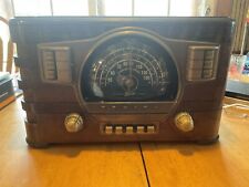Vintage Zenith Model 7S529 Radio Nice picture