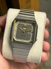 SEIKO 5 AUTOMATIC STAINLESS STEEL DAY/ DATE VINTAGE MEN'S WRIST WATCH picture