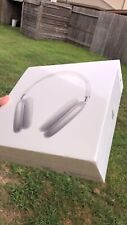 (Authentic) Apple airpods max new sealed picture