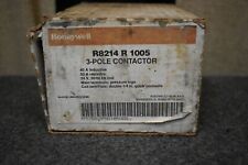 HONEYWELL R8214R1005 3-Pole Contactor picture