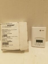 TRANE DIGITAL ROOFTOP BACNET THERMOSTAT-X13511541010-THT02978 picture