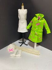 1998 Far Out Barbie Reproduction Fashion Complete picture