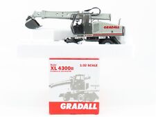 1:32 Scale Die-Cast JLG Gradall XL4300II Hydraulic Excavator  picture