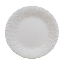 Mikasa Ocean Jewel White Dinner Plate Shell Pattern picture